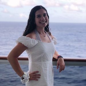 Meet your Posher, Hannah